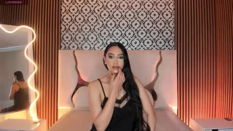 BELLA online show from 15, 12, 2025