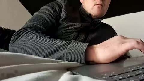 Snapshot of beenee3 chatting on 30, 12, 2024 beenee3 online show from 30, 12, 2024