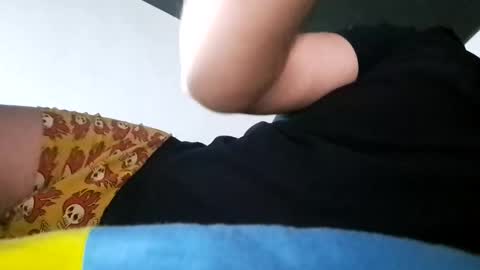 Snapshot of beenee3 chatting on 8, 1, 2025 beenee3 online show from 8, 1, 2025