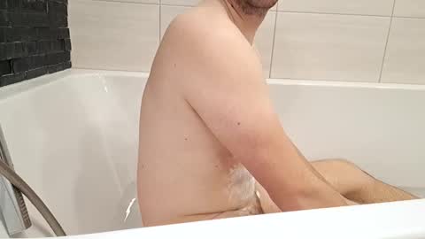 Snapshot of beenee3 chatting on 17, 2, 2025 beenee3 online show from 17, 2, 2025