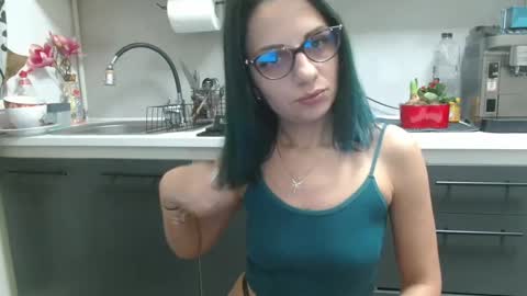 Snapshot of bela747741 chatting on 13, 2, 2025 kevin and Bella online show from 13, 2, 2025