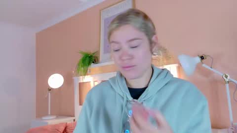 Snapshot of belamiller chatting on 6, 10, 2025 BELA online show from 6, 10, 2025