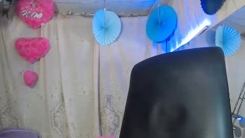 modelo independiente online show from 3, 1, 2025