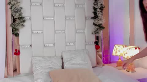 Snapshot of belindareyes chatting on 27, 12, 2024 Bel  online show from 27, 12, 2024