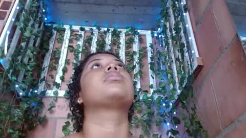 belindathompsonn online show from 29, 12, 2024