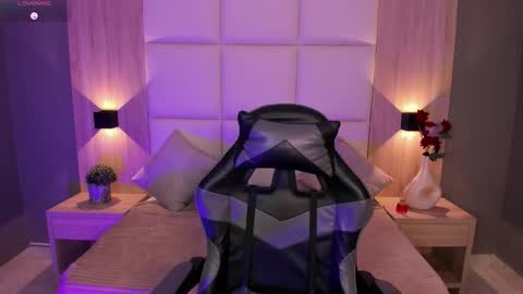 Snapshot of bella1207 chatting on 8, 9, 2025 Bella cam online show from 8, 9, 2025