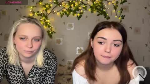 bella_and_alice online show from 12, 5, 2026