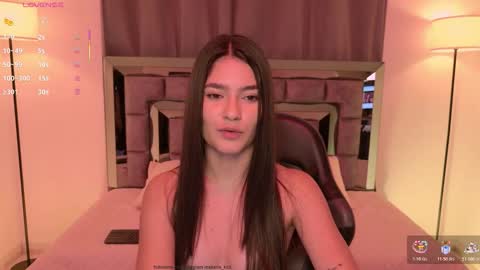 Snapshot of bella_clark2 chatting on 18, 12, 2025 Bella online show from 18, 12, 2025