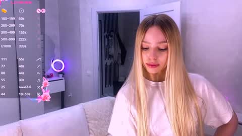 Snapshot of bella_gasp chatting on 14, 6, 2026 Jane online show from 14, 6, 2026