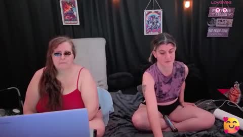 Bella James online show from 7, 11, 2025