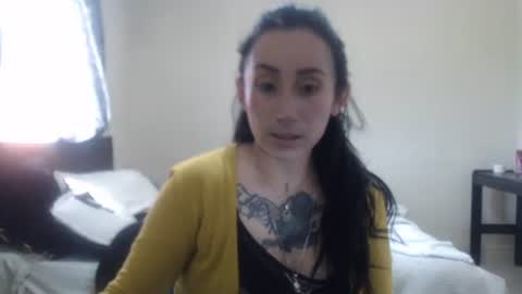 bella_luna34 online show from 4, 3, 2026
