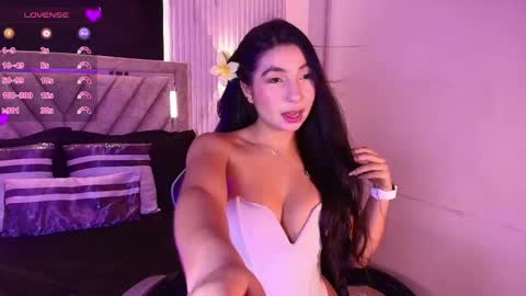 bella_martini_ online show from 13, 5, 2026