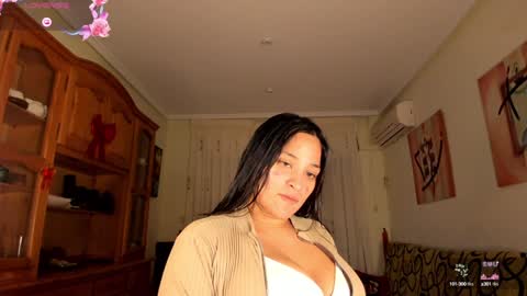 bella_pocahontas3 online show from 8, 1, 2025