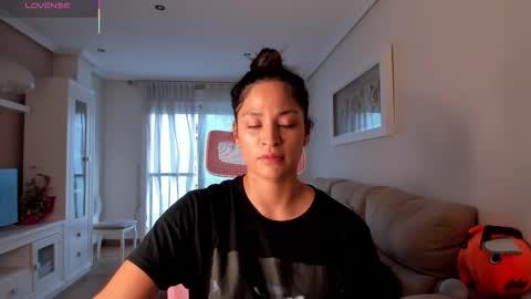 bella_pocahontas3 online show from 12, 10, 2025
