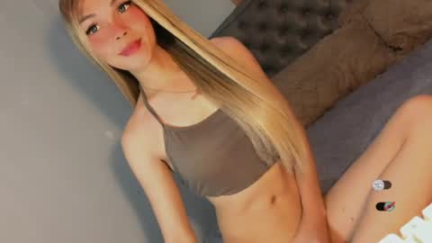 Bella online show from 4, 6, 2026