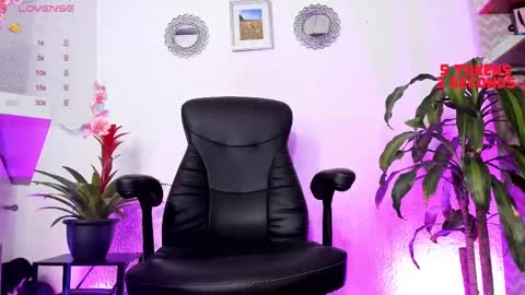 Bella online show from 12, 2, 2025