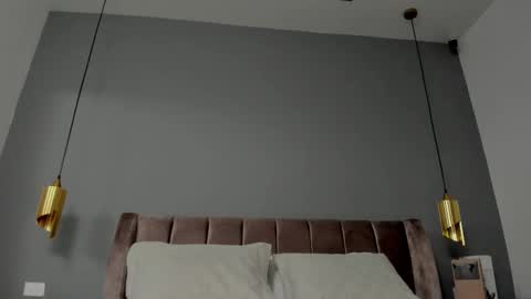  B E L L A   online show from 22, 12, 2025