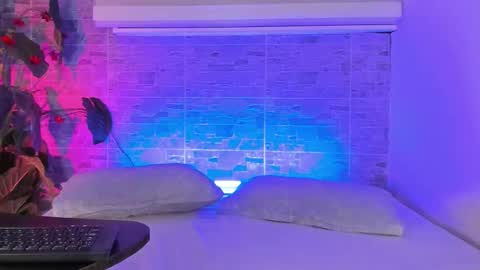 bellablazze online show from 21, 11, 2025