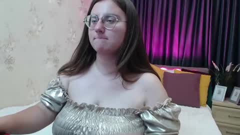 Anna online show from 7, 7, 2026