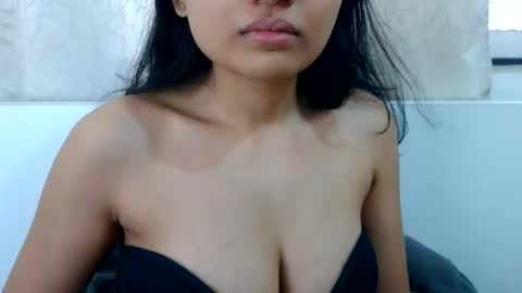 Snapshot of bellacrystall chatting on 23, 6, 2026 bellacrystall online show from 23, 6, 2026
