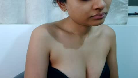 Snapshot of bellacrystall chatting on 27, 6, 2026 bellacrystall online show from 27, 6, 2026