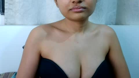 Snapshot of bellacrystall chatting on 16, 7, 2026 bellacrystall online show from 16, 7, 2026