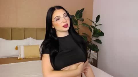 Snapshot of bellahere chatting on 15, 7, 2026 Diana online show from 15, 7, 2026