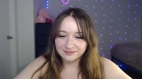 Bella Monroe online show from 2, 2, 2025