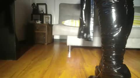 Camille  online show from 26, 1, 2025