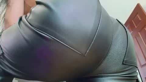 Camille  online show from 26, 9, 2025