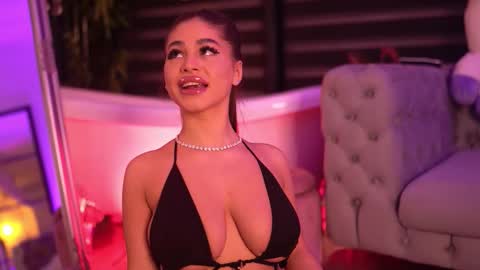 Bella online show from 19, 12, 2025