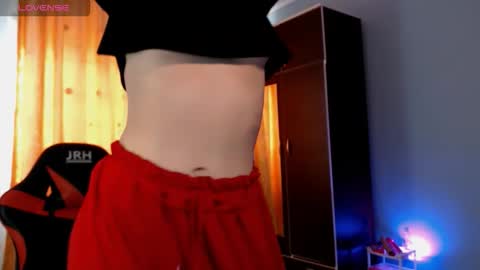 bellaqueen0701 online show from 9, 10, 2025