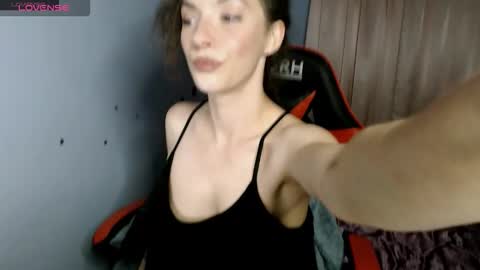 bellaqueen0701 online show from 14, 12, 2025