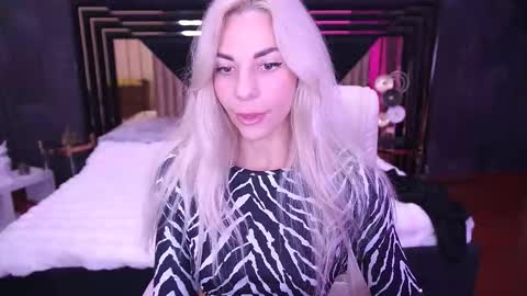 Bella online show from 23, 11, 2025