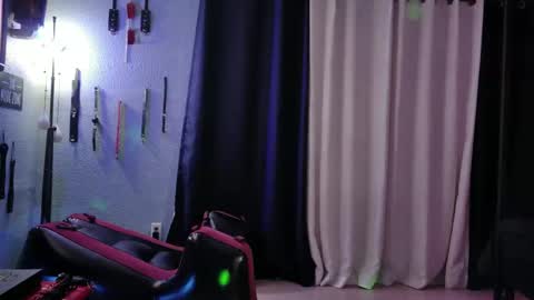 Bellaskeykeeper online show from 30, 3, 2026