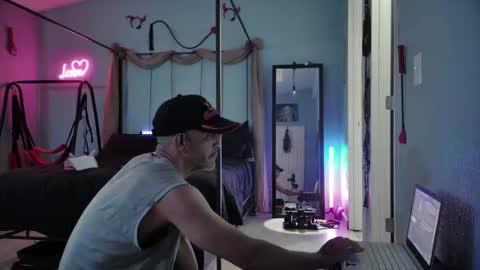 Bellaskeykeeper online show from 19, 4, 2026