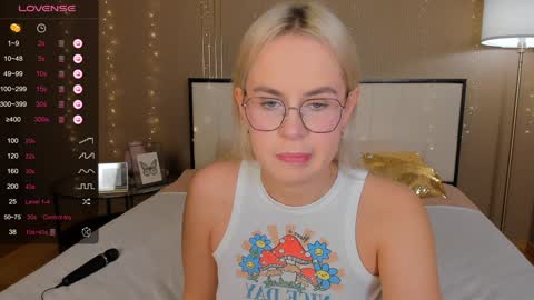 Bella online show from 2, 2, 2025