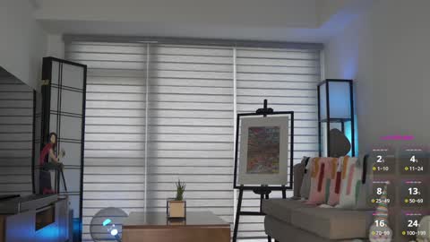 Snapshot of belle_adrienne chatting on 4, 12, 2024 Belle Adrienne  IG  online show from 4, 12, 2024