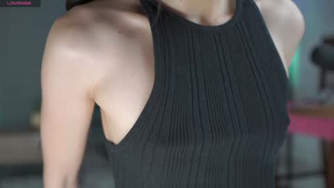 Snapshot of belle_adrienne chatting on 8, 12, 2024 Belle Adrienne  IG  online show from 8, 12, 2024