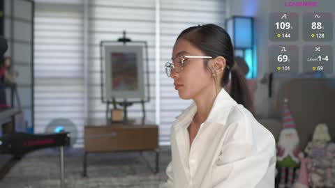 Snapshot of belle_adrienne chatting on 8, 1, 2025 Belle Adrienne  IG  online show from 8, 1, 2025