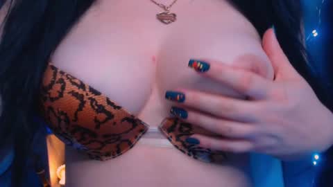 Hello I am kind friendly and cute girl online show from 29, 12, 2024