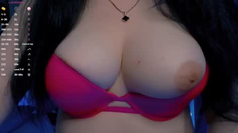 Snapshot of bellelovexx chatting on 12, 7, 2026 Hello I am kind friendly and cute girl online show from 12, 7, 2026