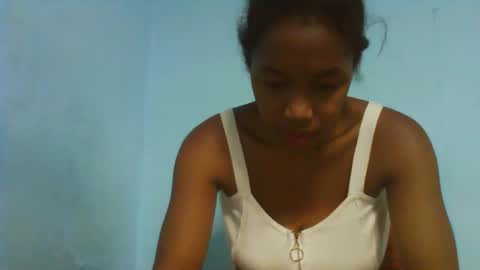 Snapshot of bellemiahxx chatting on 25, 2, 2025 bellemiahXx online show from 25, 2, 2025