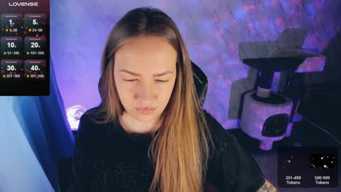 Your Annabelle Wolf  online show from 11, 12, 2024