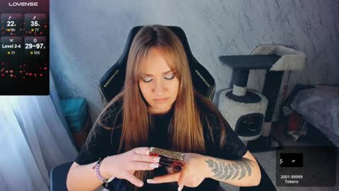 Your Annabelle Wolf  online show from 15, 1, 2025