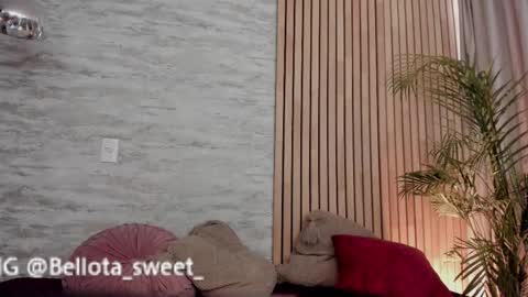  Bella  online show from 2, 3, 2025