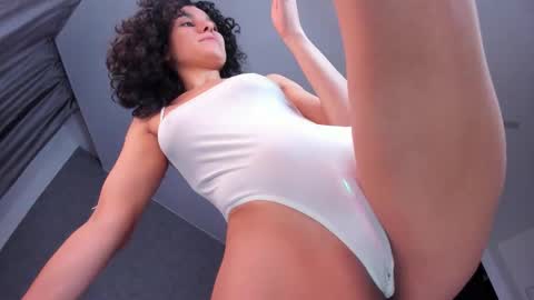 A girl from your  dreams online show from 1, 12, 2025