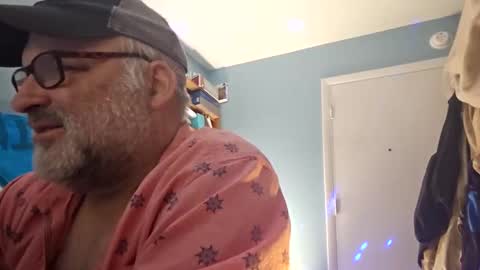 Snapshot of bendavewill chatting on 22, 12, 2024 Bendavewill online show from 22, 12, 2024