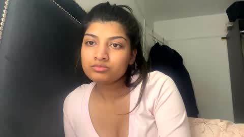 bengalibaddie7_x online show from 13, 5, 2026