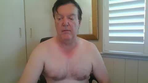 Snapshot of benjoid chatting on 27, 11, 2025 benjoid online show from 27, 11, 2025